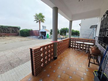 Villa mit Pool zum Verkauf in Alcaracejos