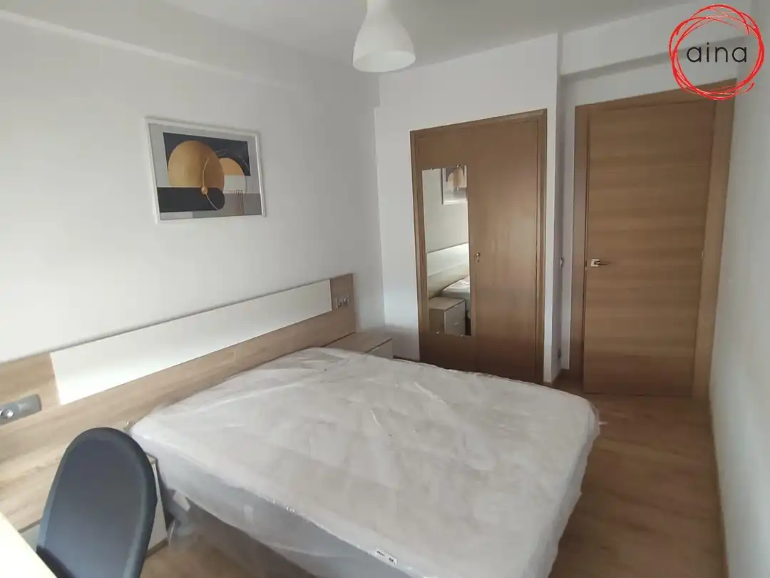 Habitación de Piso de alquiler en Barañáin / Barañain con Calefacción y Balcón