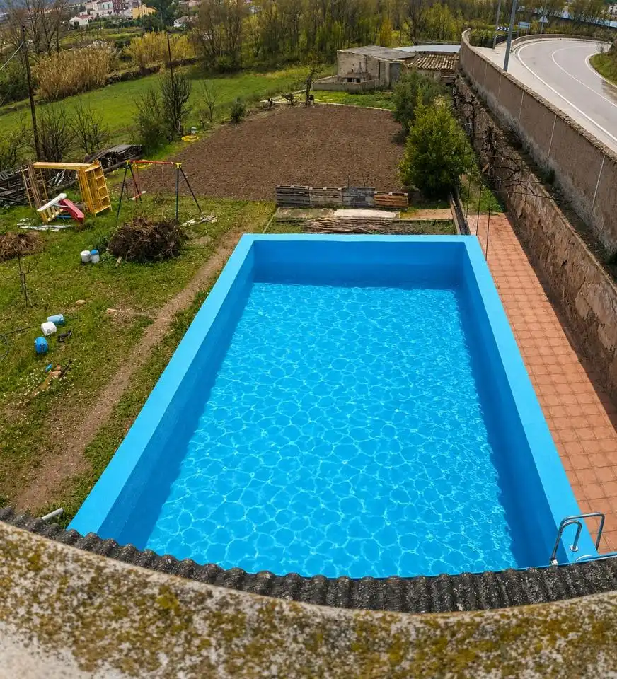 Piscina de Edifici en venda en Ateca