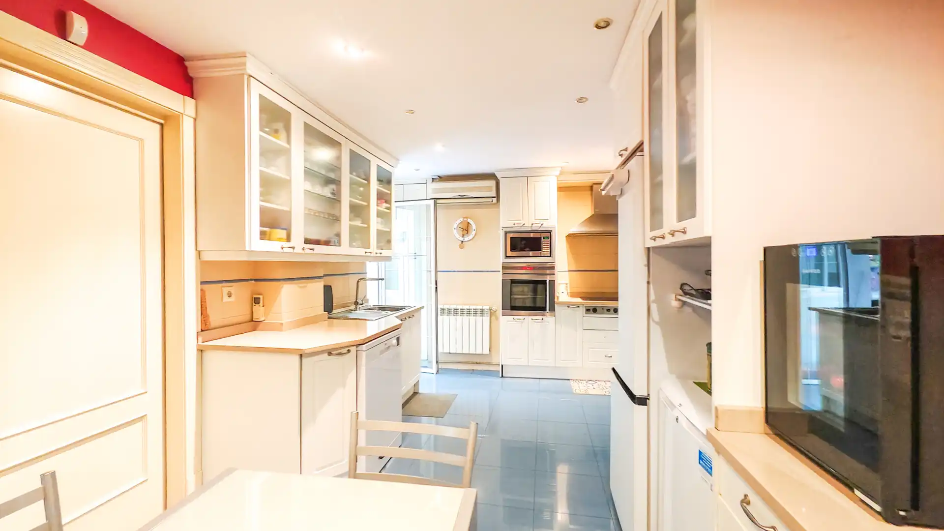 Cocina de Piso en venta en Madrid con Aire acondicionado, Calefacción y Jardín privado