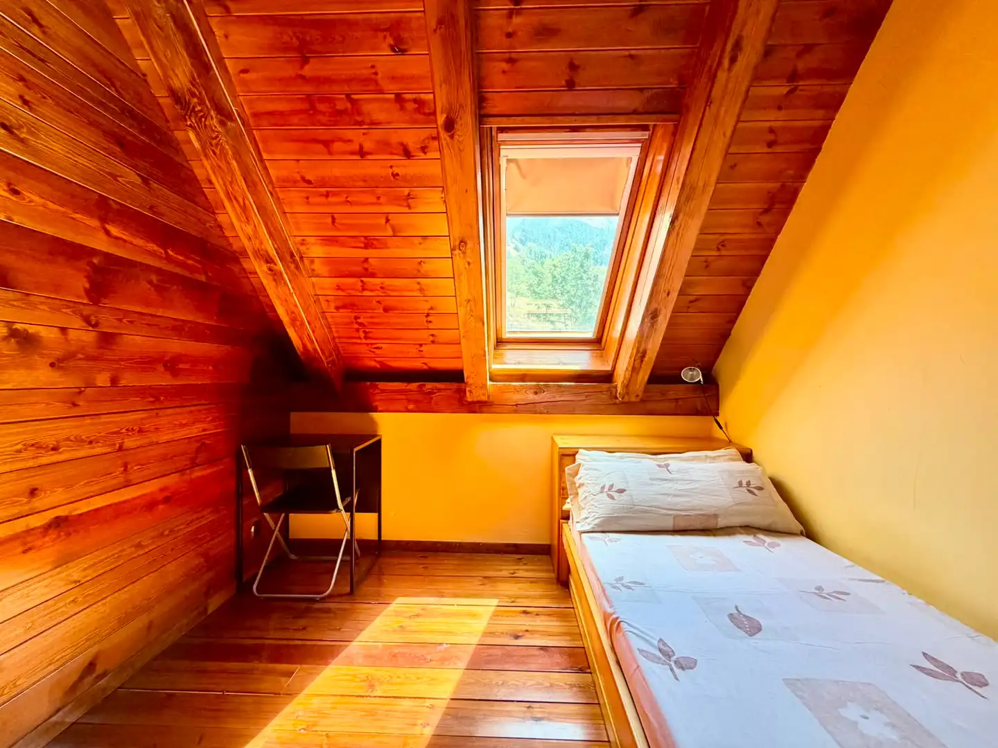 Dormitori de Dúplex en venda en Naut Aran amb Calefacció, Parquet i Moblat