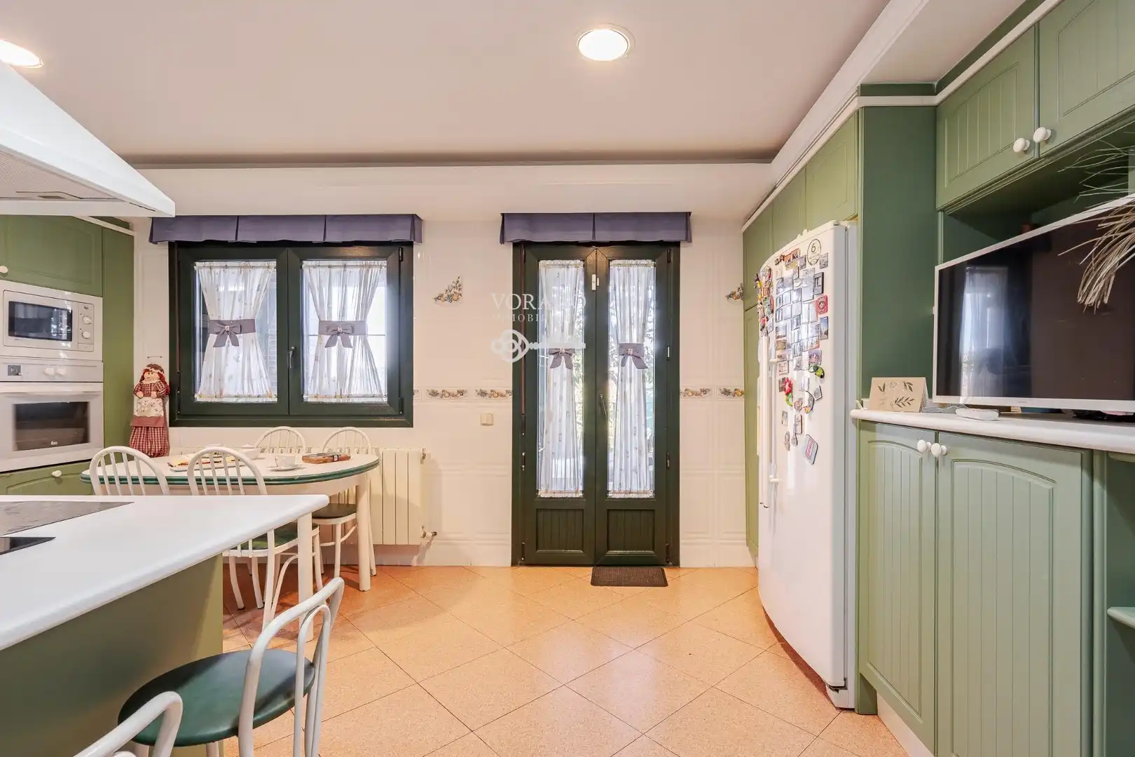 Cocina de Casa o chalet en venta en Villanueva de la Torre con Calefacción, Jardín privado y Terraza