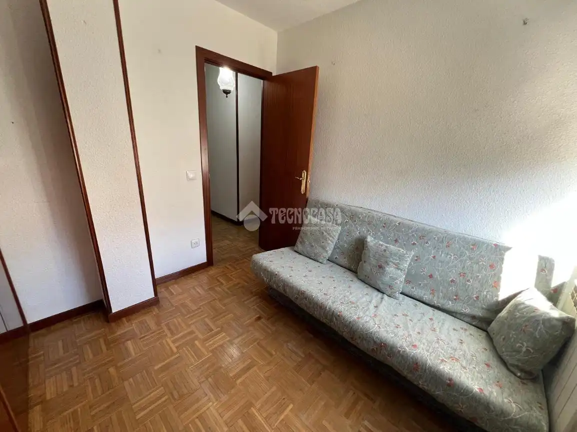 Bedroom of Flat for sale in Móstoles  with Heating and Parquet flooring