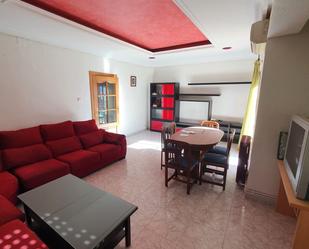 Sala d'estar de Apartament de lloguer en Puertollano amb Aire condicionat, Terrassa i Moblat