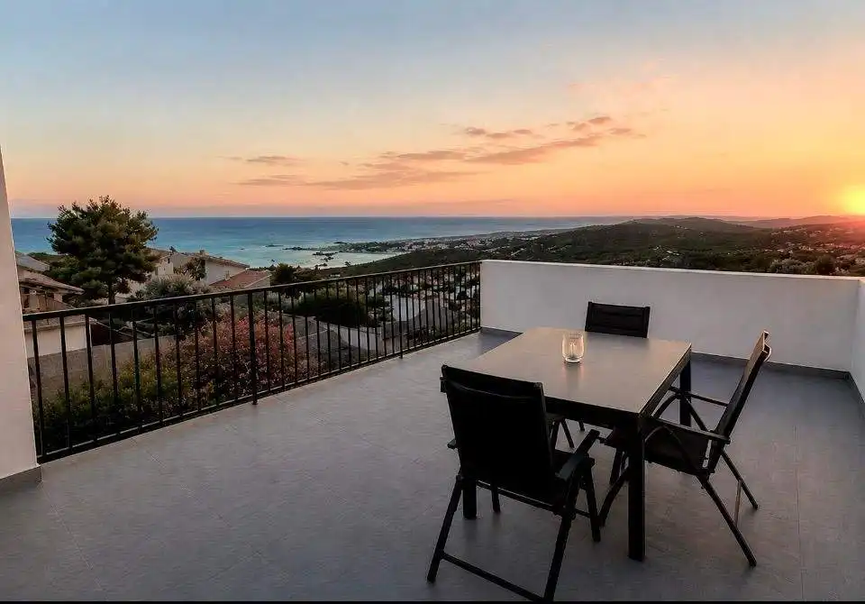 House with terrace for sale in Avenida Avinguda Más d'en Puig