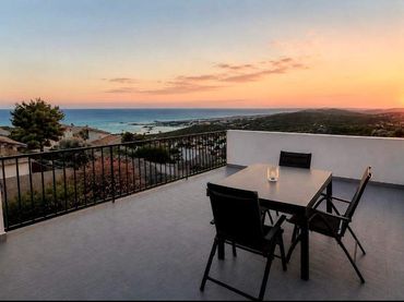 House with balcony for sale in Avenida Avinguda Más d'en Puig