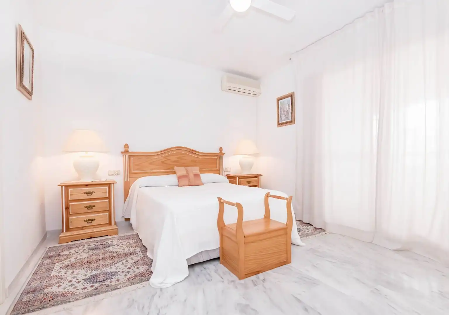 Schlafzimmer von Wohnung zur Miete in Benalmádena mit Klimaanlage, Terrasse und Möbliert
