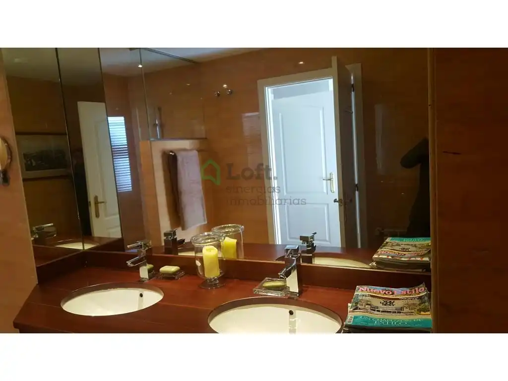 Baño de Ático de alquiler en Badajoz con Aire acondicionado, Jardín privado y Terraza