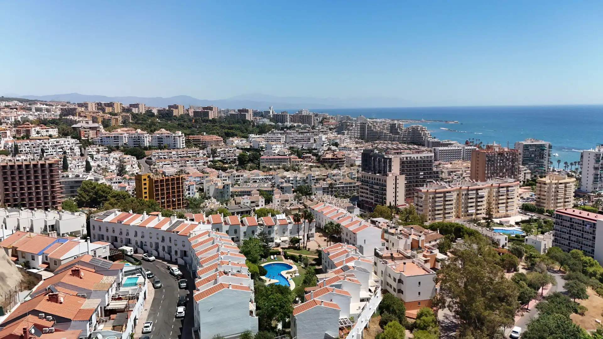 Vista exterior de Casa o chalet en venta en Benalmádena con Aire acondicionado, Jardín privado y Trastero