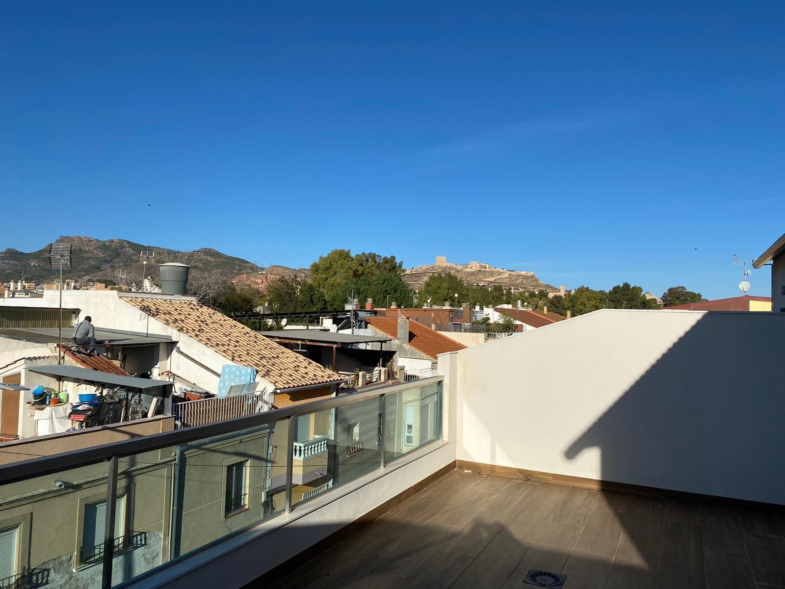 Vista exterior de Àtic de lloguer en Lorca amb Aire condicionat i Moblat