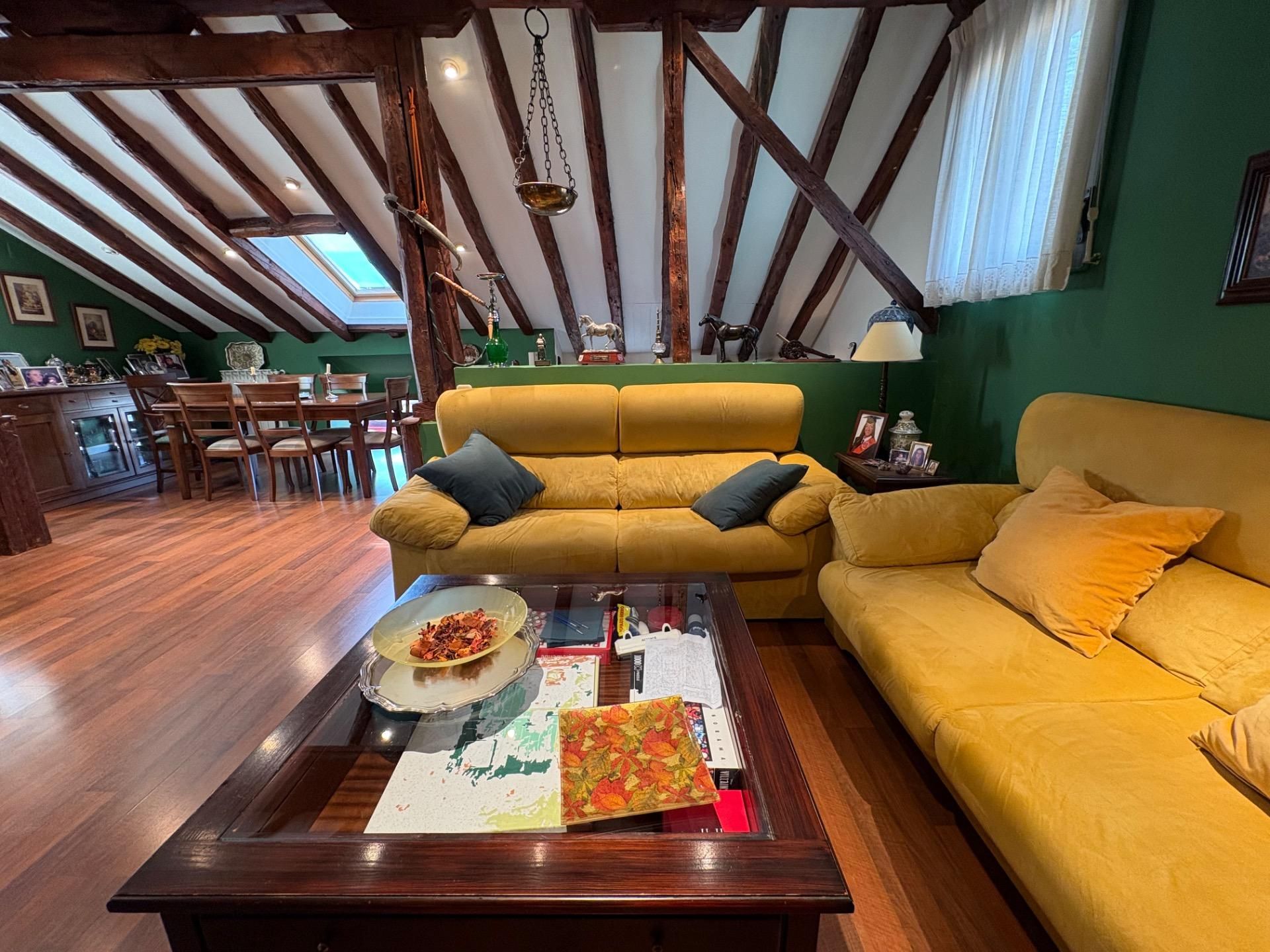 Living room of Duplex for sale in Alcalá de Henares  with Air Conditioner, Heating and Terrace