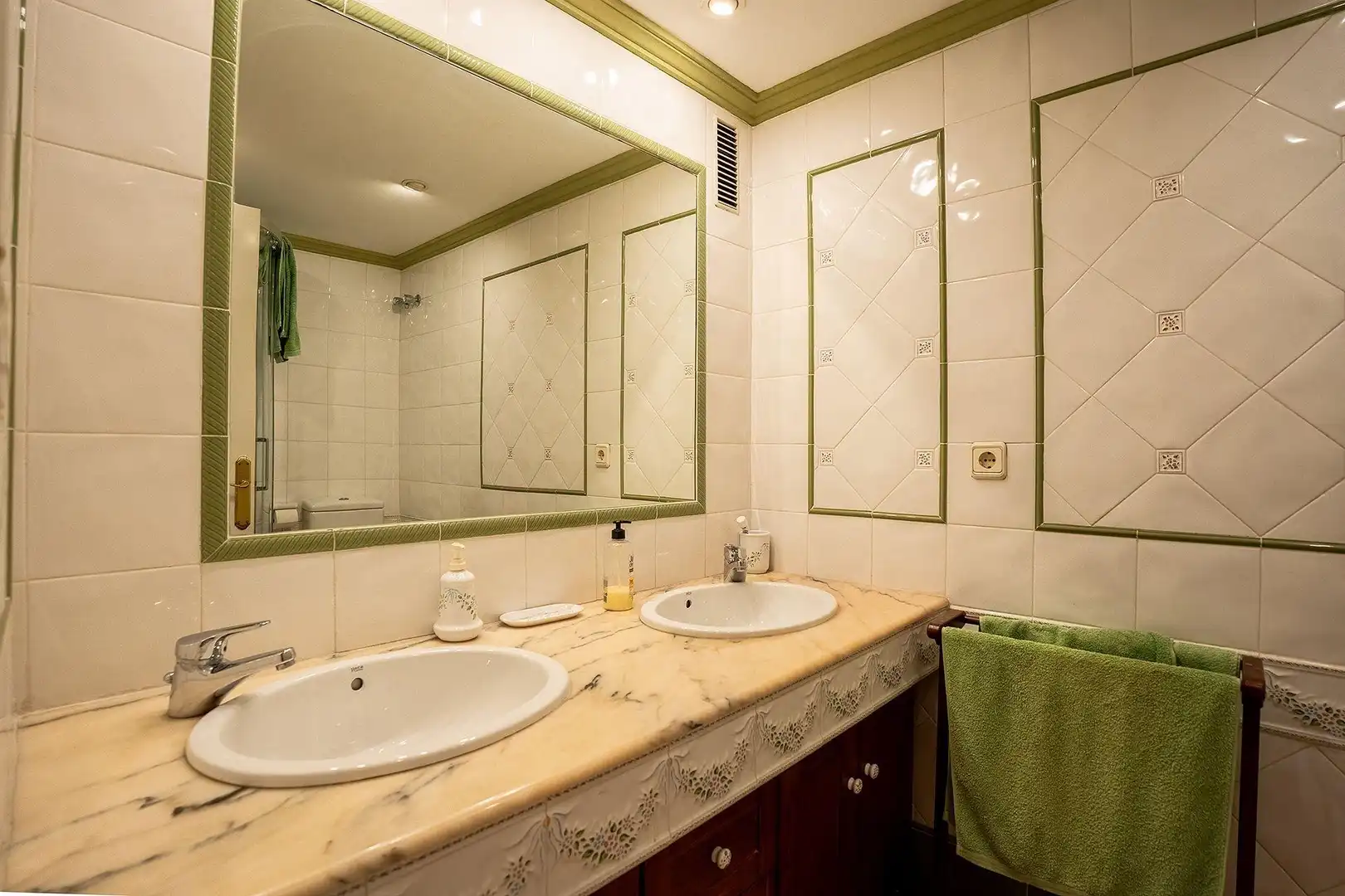 Baño de Piso en venta en Alicante / Alacant con Jardín privado y Trastero