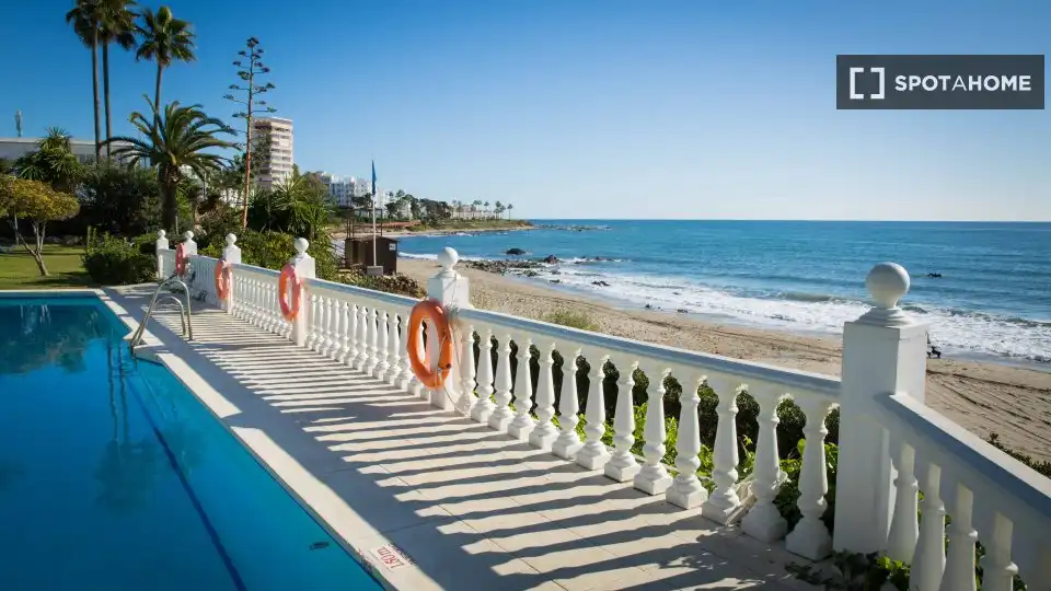 Apartamento para compartir en Mijas con Aire acondicionado, Terraza y Amueblado