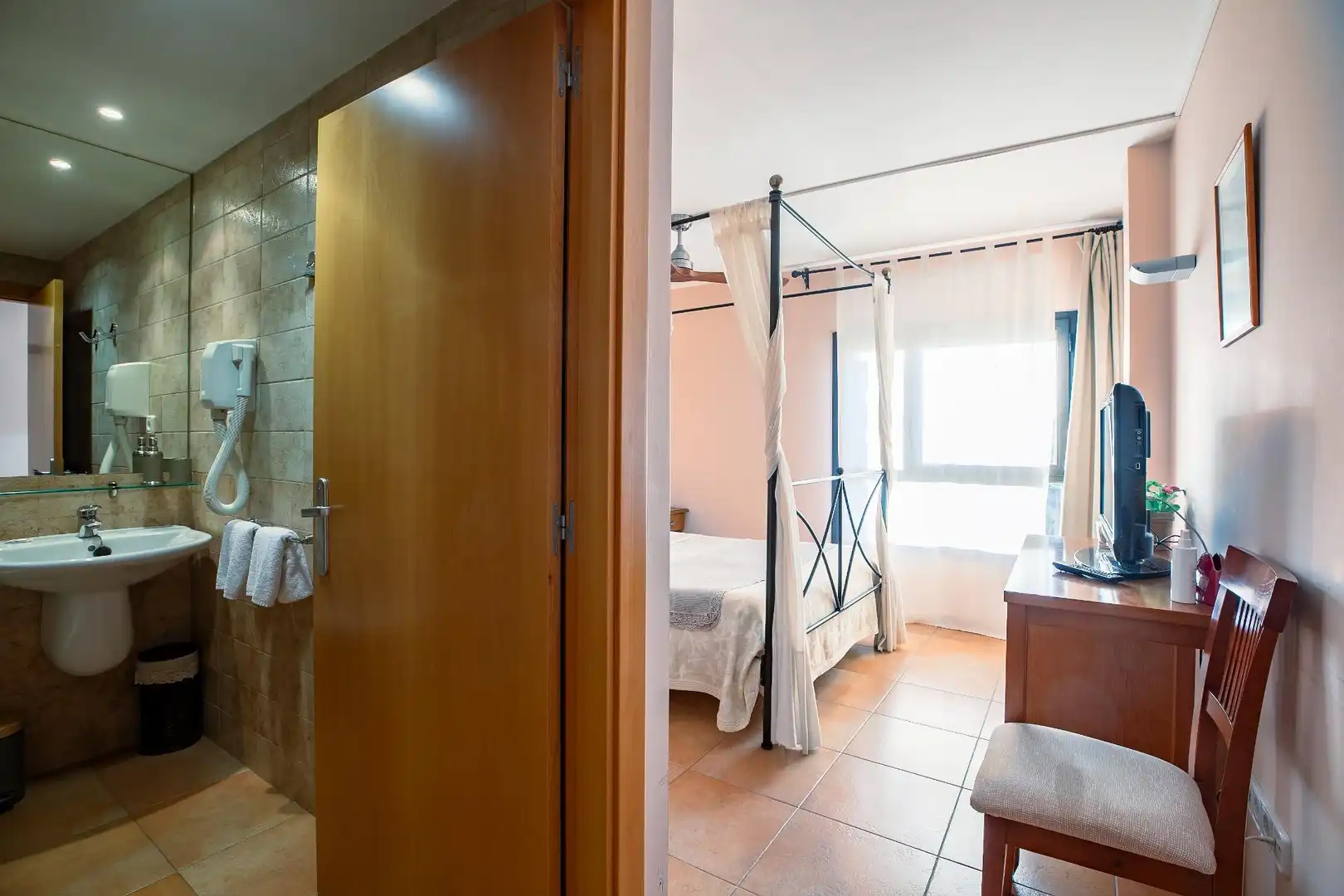 Habitación de Edificio en venta en Bierge
