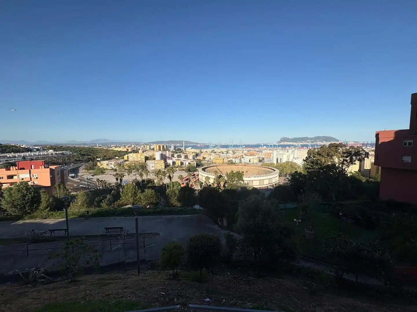 Exterior view of Flat for sale in Algeciras  with Air Conditioner and Heating