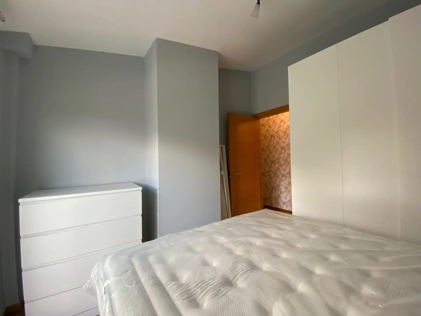 Schlafzimmer von Wohnung zur Miete in Boqueixón mit Terrasse, Abstellraum und Möbliert