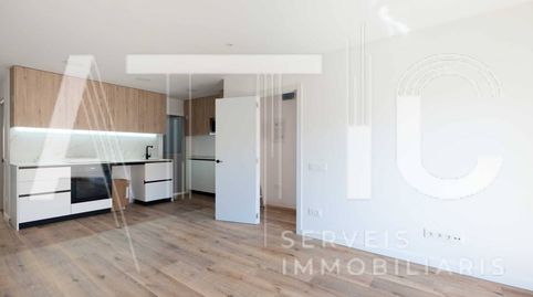 Foto 3 de Piso en venta en Calle Verge de Montserrat, Pont Vell, Ripollet