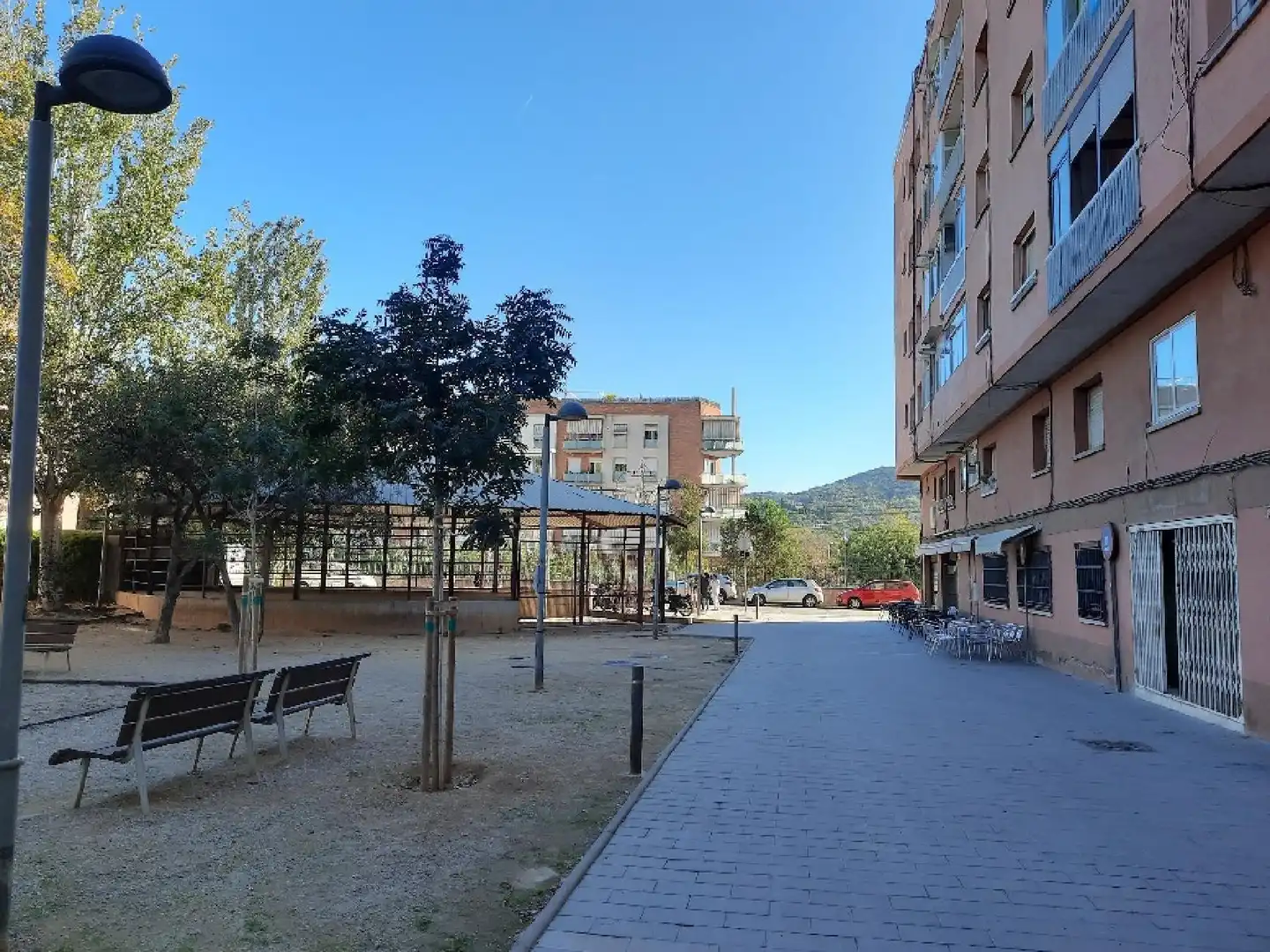 Vista exterior de Pis en venda en Montcada i Reixac amb Terrassa