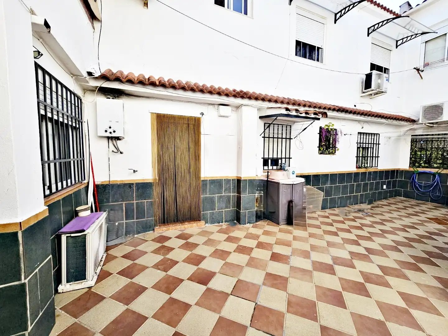 Vista exterior de Planta baja en venta en Cártama con Aire acondicionado y Amueblado