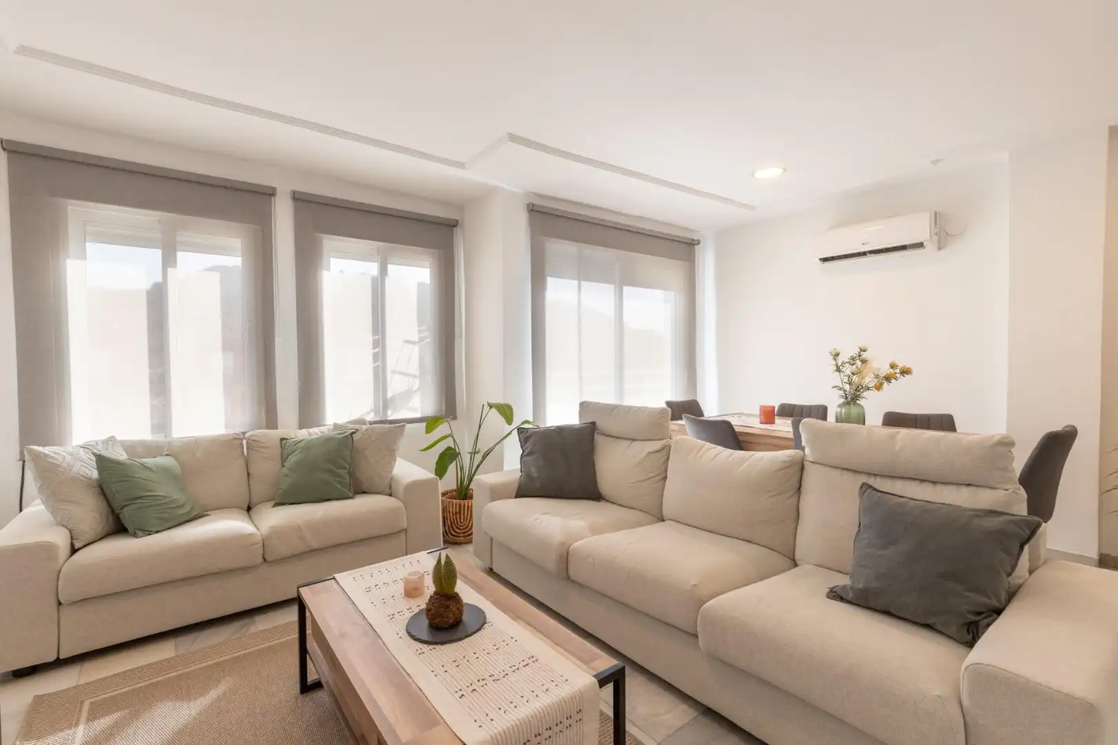 Adosado con terraza en venta en Calle PUERTO MEDITERRANEO