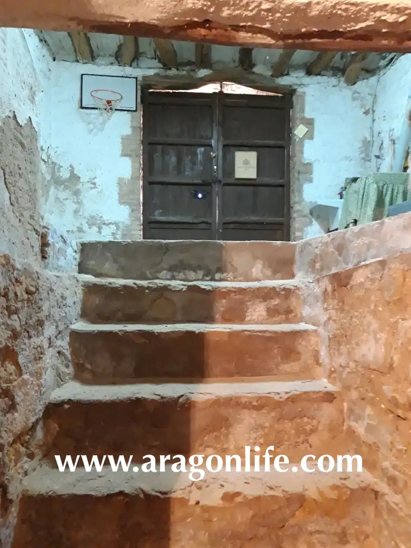 Houses for sale in Maella  with Furnished and Balcony
