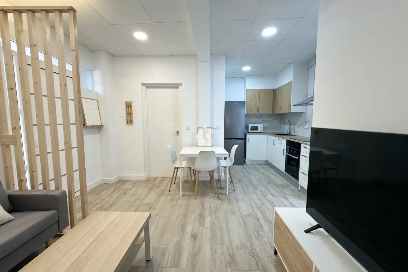 Cuina de Planta baixa de lloguer en Orihuela amb Aire condicionat, Terrassa i Moblat