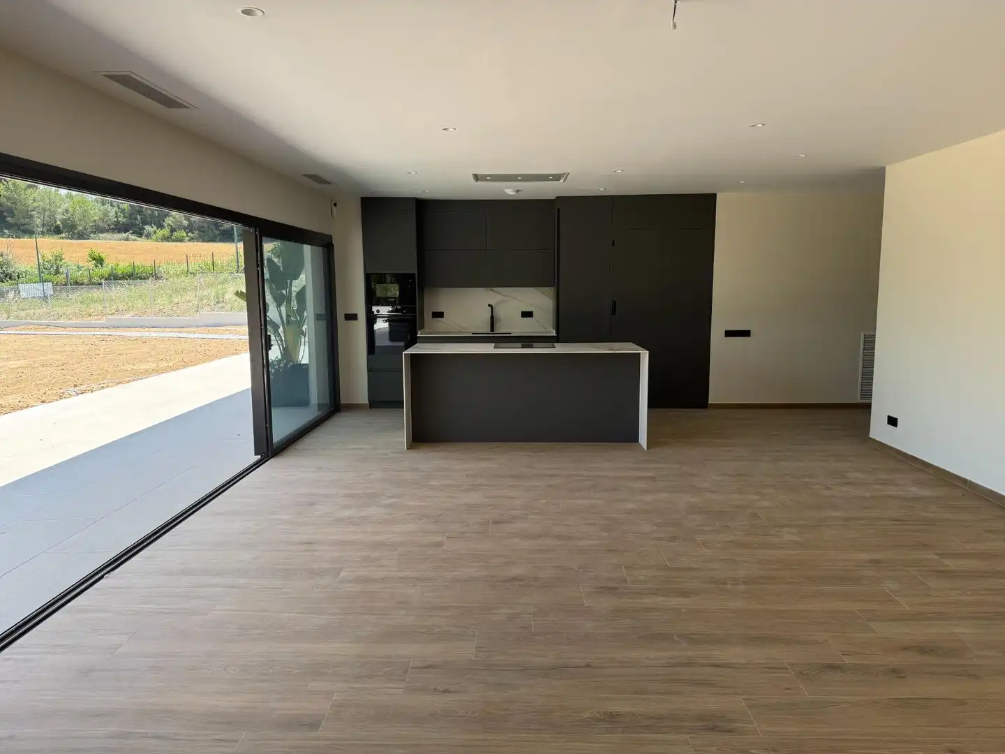 Cuina de Casa o xalet en venda en Sant Esteve Sesrovires amb Calefacció, Terrassa i Alarma
