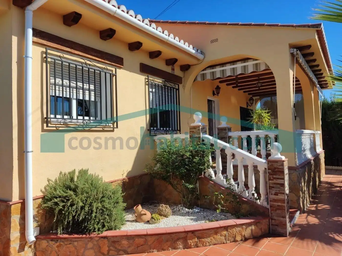 Vista exterior de Casa o xalet de lloguer en Náquera amb Aire condicionat, Jardí privat i Terrassa