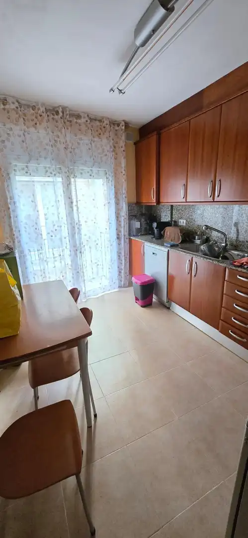 Küche von Einfamilien-Reihenhaus zum Verkauf in Santa Perpètua de Mogoda mit Klimaanlage, Heizung und Terrasse