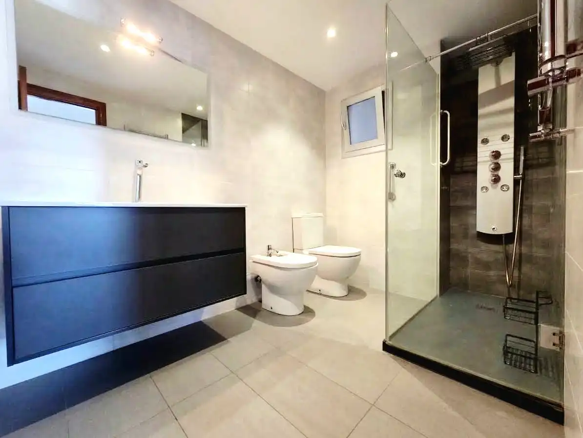 Baño de Piso en venta en Terrassa con Calefacción, Parquet y Terraza