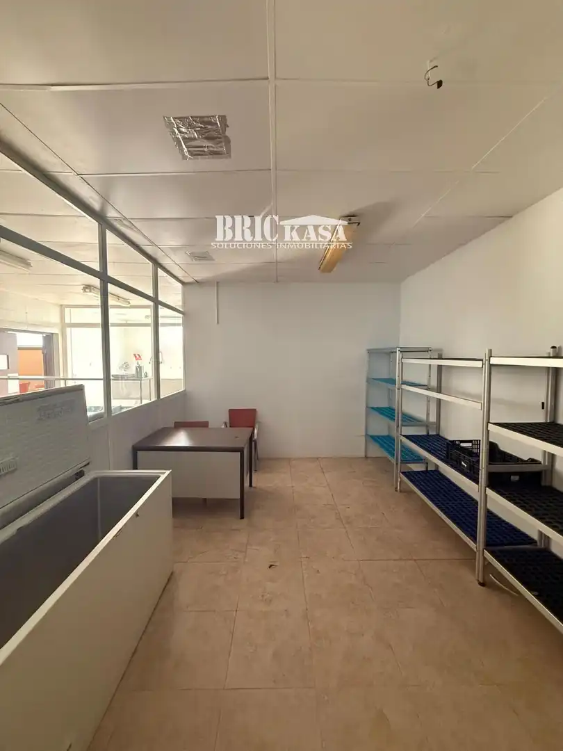 Local comercial en venda a herreros, imagen 30