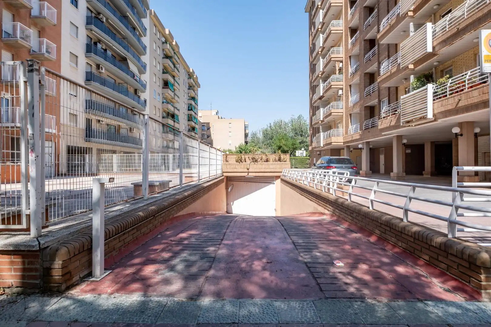 Parking de Piso en venta en Zaragoza con Aire acondicionado y Terraza