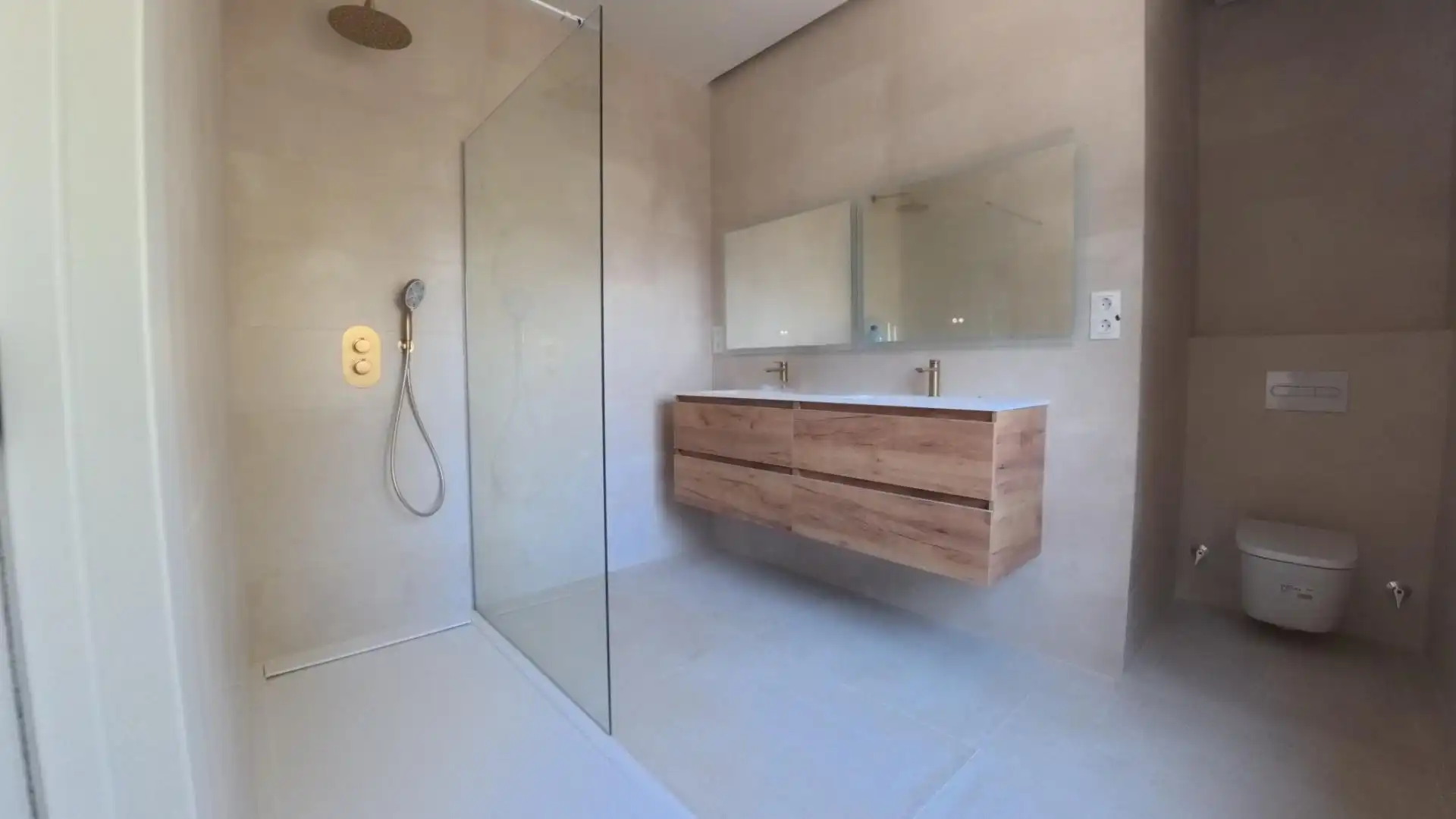 Baño de Casa o chalet en venta en L'Alfàs del Pi con Jardín privado, Terraza y Trastero