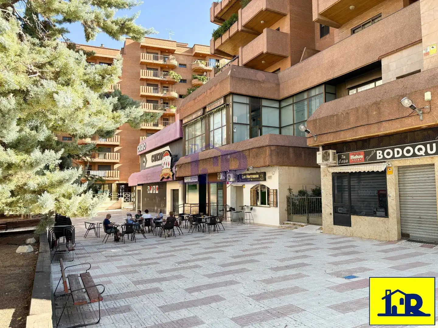 Local comercial de lloguer a DEL ROMERO 2. (ENTRADA JORGE TORNER. FRENTE AL COLEGIO LA PAZ), imagen 2