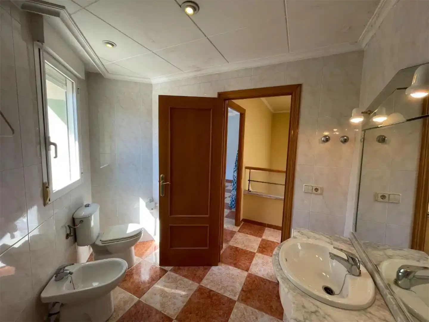Baño de Piso en venta en Castelló de Rugat con Aire acondicionado, Trastero y Amueblado