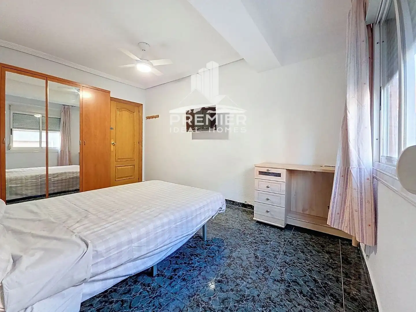 Wohnung zur Miete in Mariana Pineda, Plaza de Toros - Avenida Chapí - Trinquete