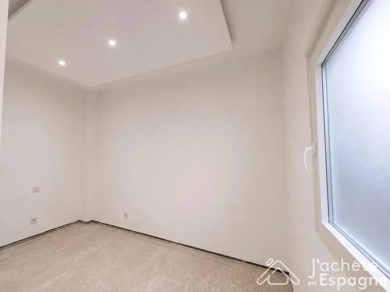Houses for sale in Sant Quintín, Avenida de Abril - 9 de Octubre