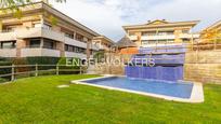 Exterior view of Apartment for sale in Llinars del Vallès  with Air Conditioner, Heating and Private garden