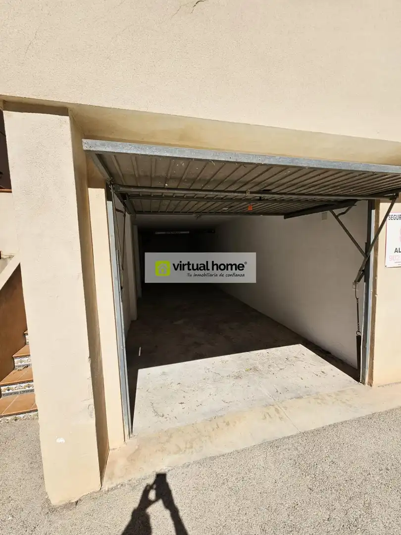 Casa o chalet en venta en La Nucia con Jardín privado, Terraza y Trastero