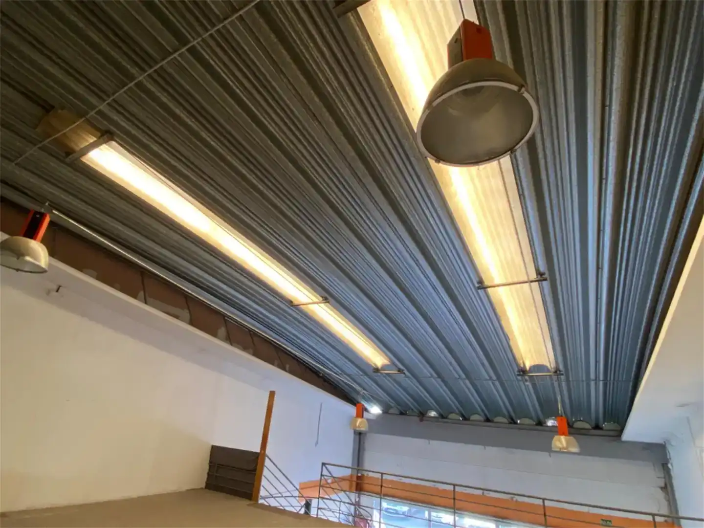 Fabrikhallen zur Miete in Collado Villalba