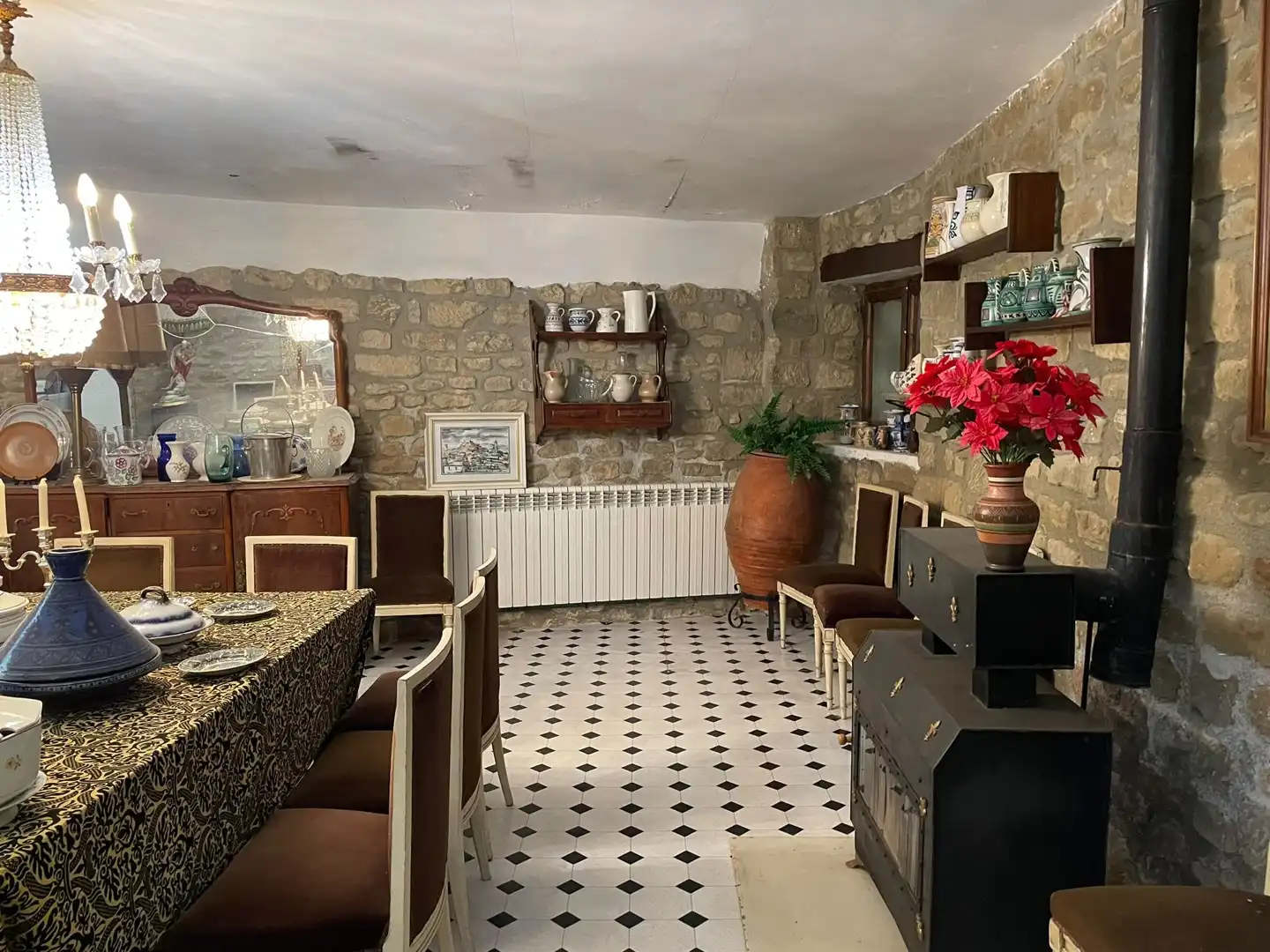 Comedor de Casa adosada en venta en Uncastillo con Terraza, Trastero y Amueblado