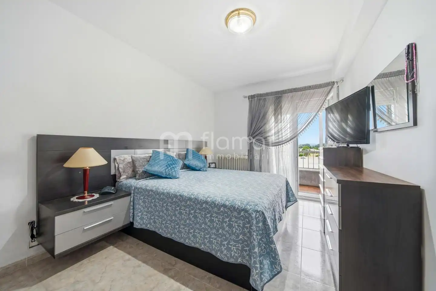 Schlafzimmer von Wohnung zum Verkauf in Figueres