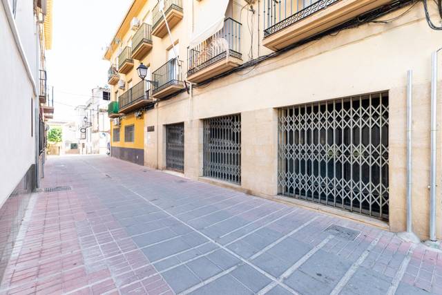 Local comercial en Venta en Calle RONDA DE BELEN, 27 en Santa Fe