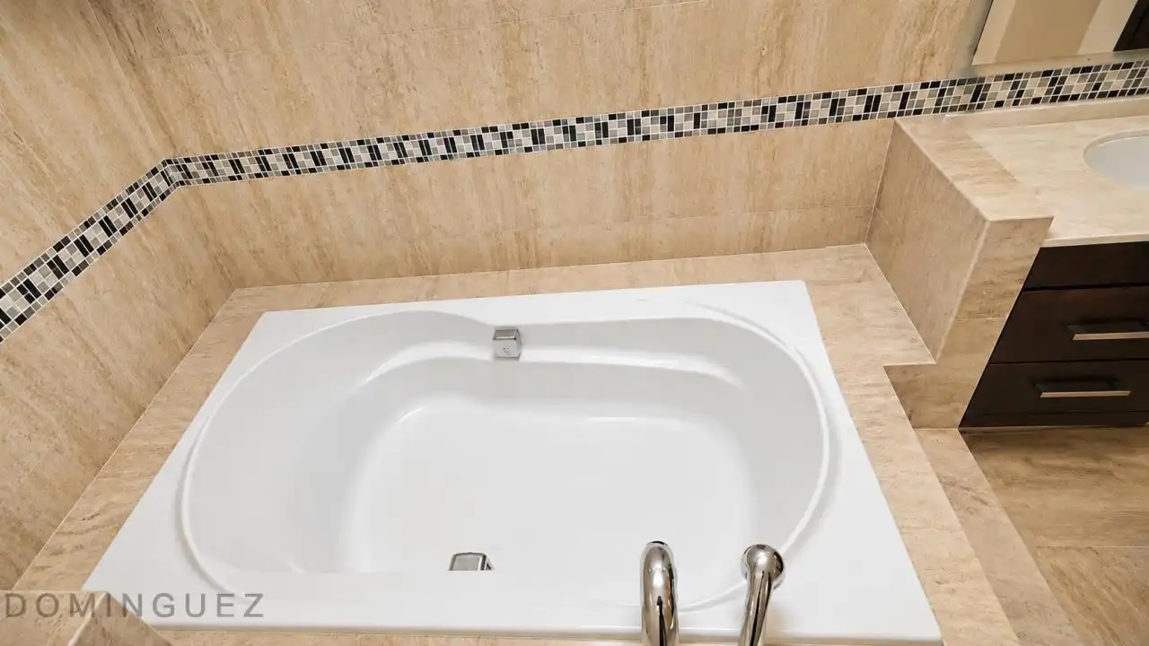 Bathroom of Houses for sale in Vigo   with Heating, Private garden and Parquet flooring