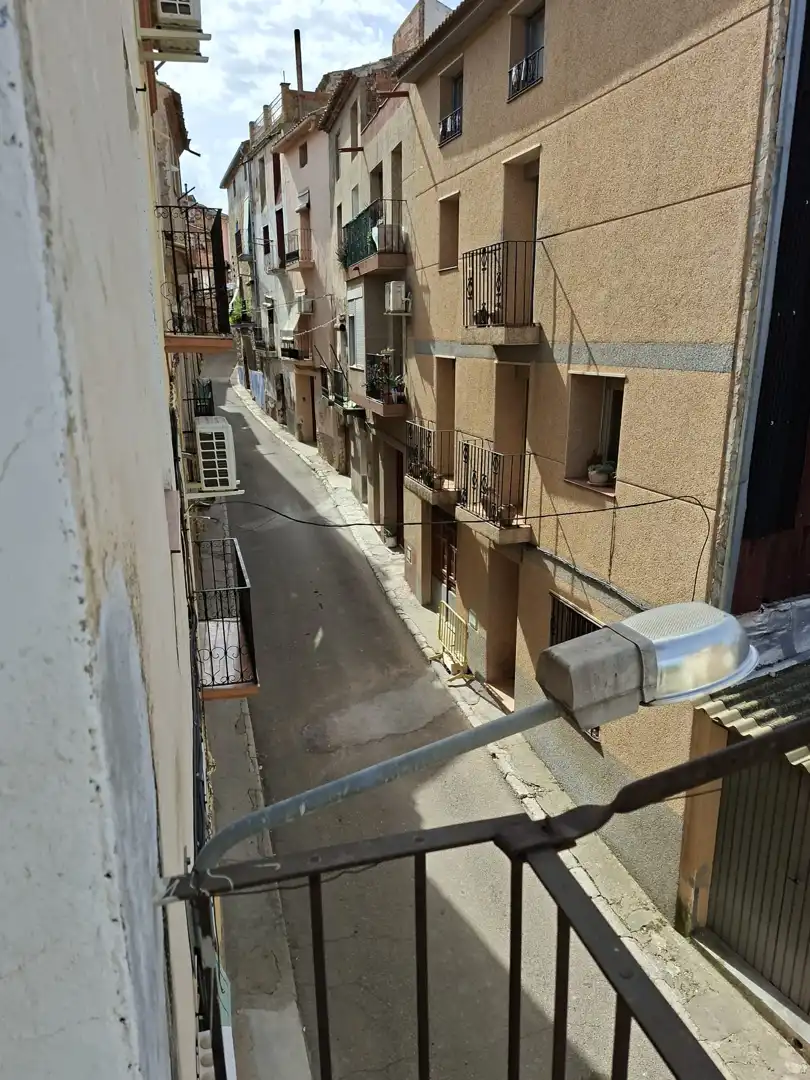 Vista exterior de Casa o xalet en venda en Fabara amb Moblat i Balcó