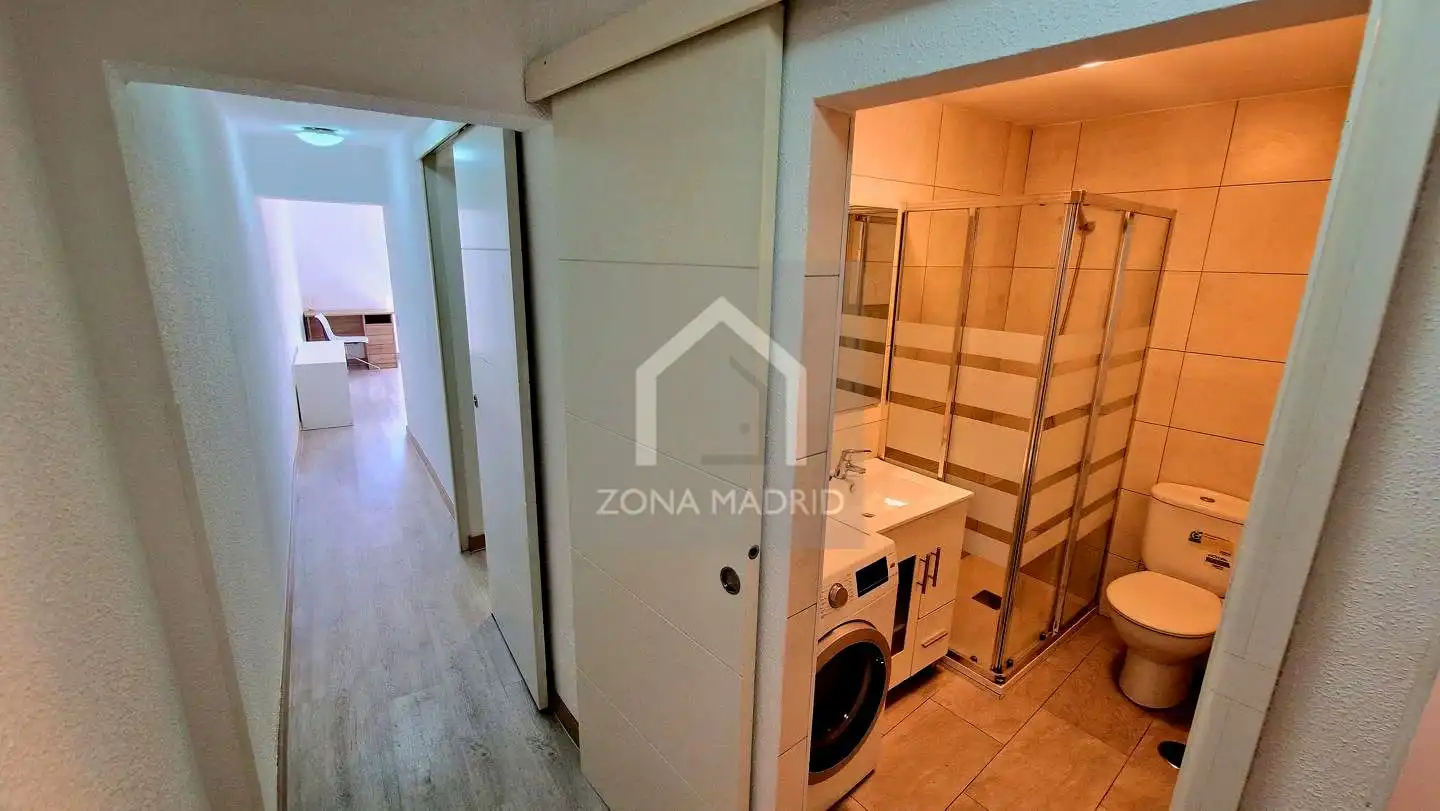 Badezimmer von Wohnung zur Miete in Madrid