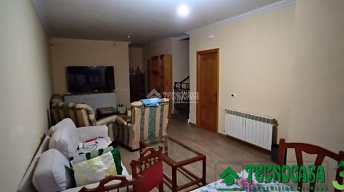 Foto 2 de Casa adosada en venta en Las Mesas , Cuenca