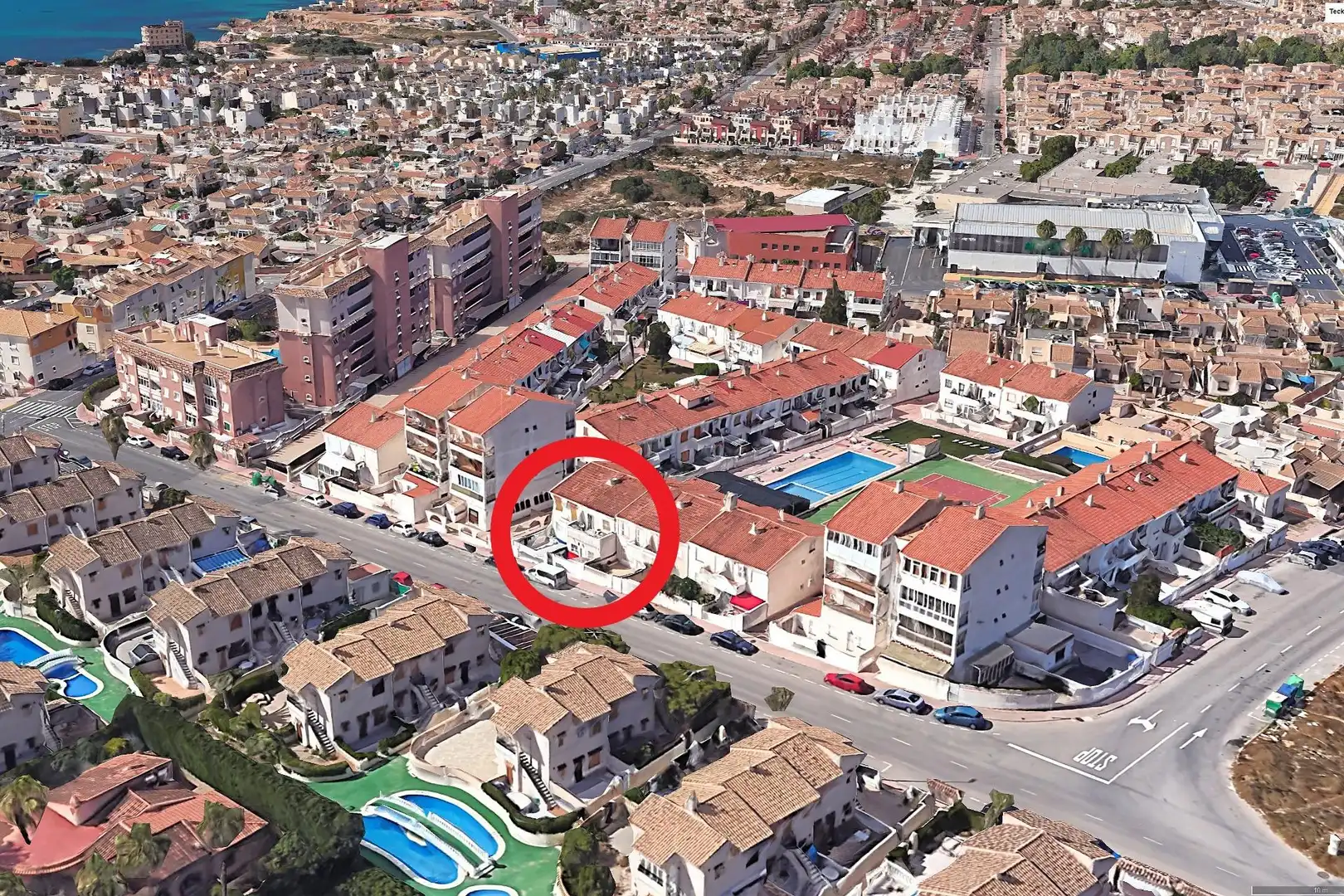 Vista exterior de Casa adosada en venda en Torrevieja amb Aire condicionat, Calefacció i Terrassa