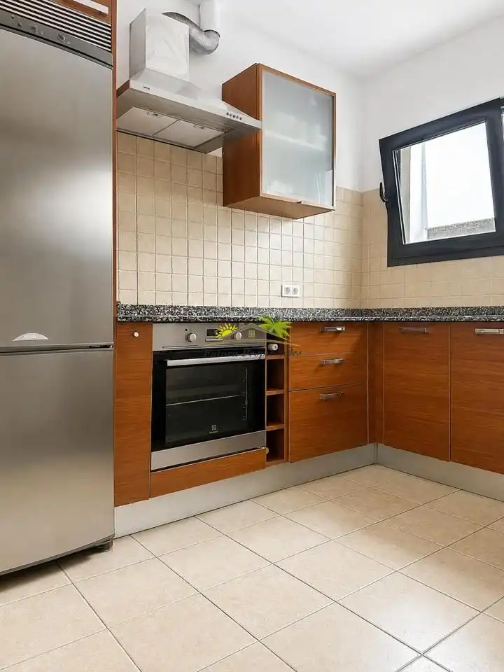 Cuina de Pis en venda en Arrecife amb Terrassa, Traster i Moblat
