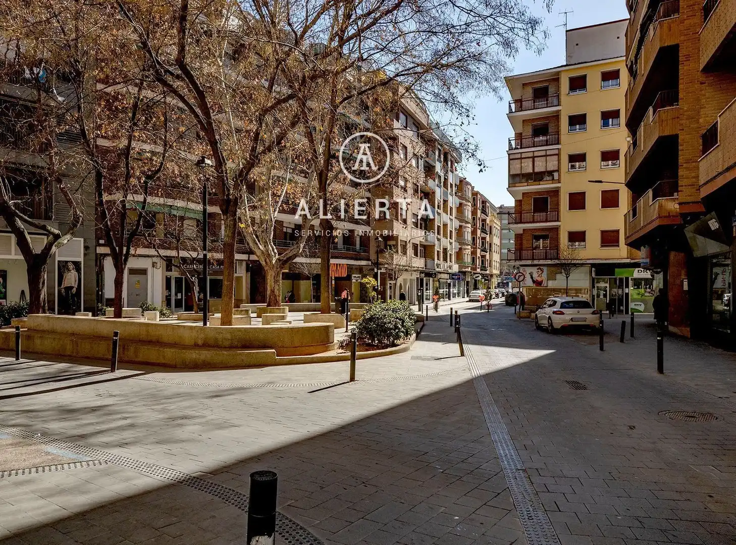 Nave industrial en venta en Río Jalón, Plaza de Toros - Barón de Warsage
